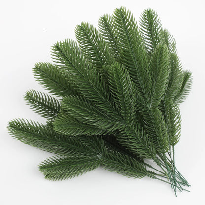 10Pcs Christmas Decoration Artificial Pine Branches Holly Berries Red Berry Branches for Christmas Tree Wreath Gifts Decoration